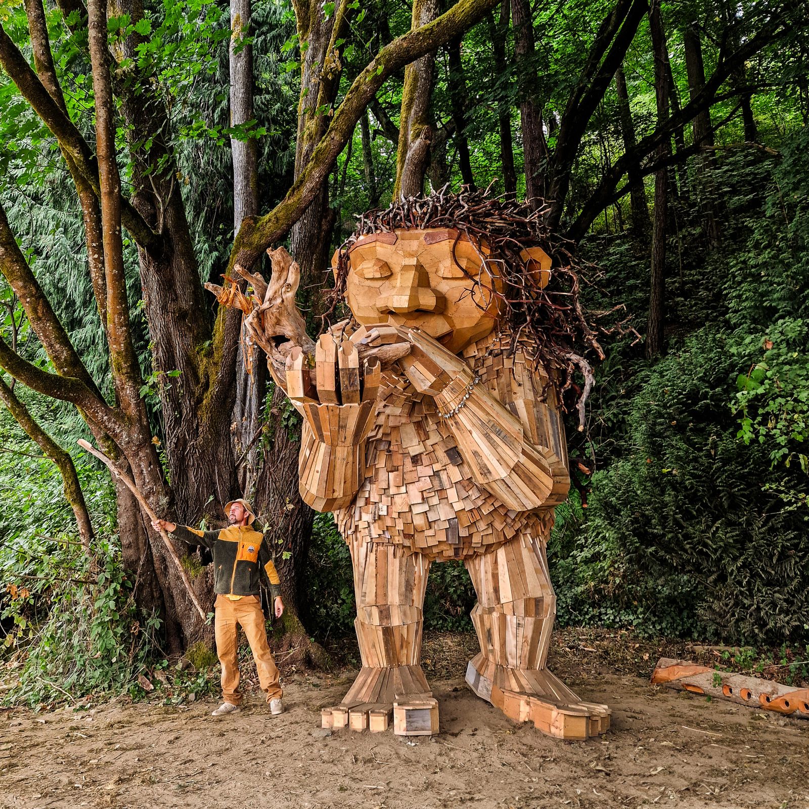 Bruun Idun #122 - Troll - Thomas Dambo